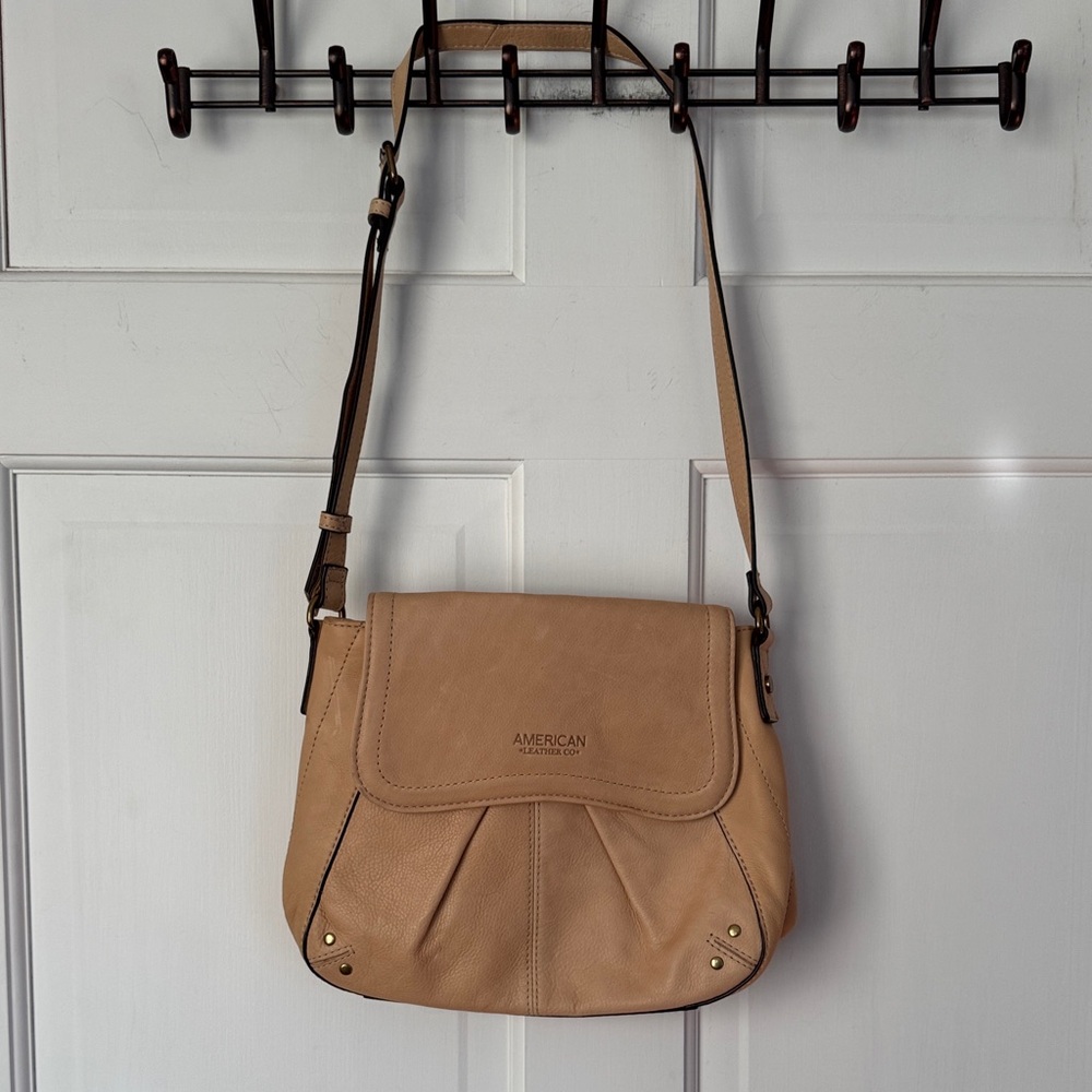 American Leather Crossbody Bag Macadamia Color EUC